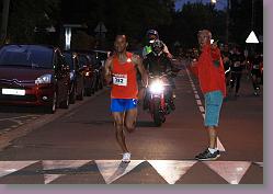 IMG_6999 * 645 x 453 * (89KB)